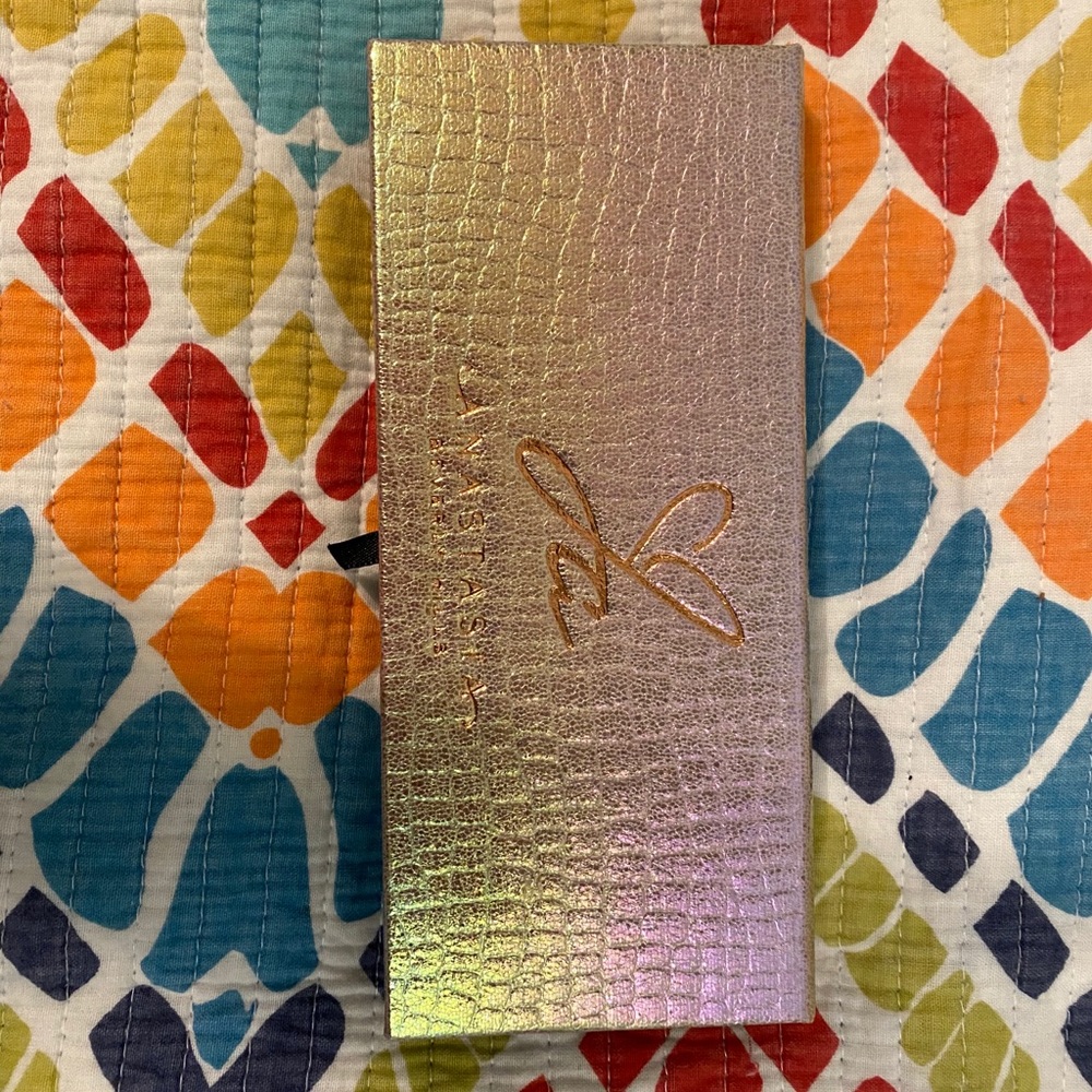 ABH Jackie Aina eyeshadow palette